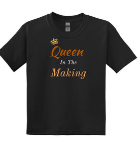 (YOUTH) unisex T-shirts- QUEEN IN THE MAKING