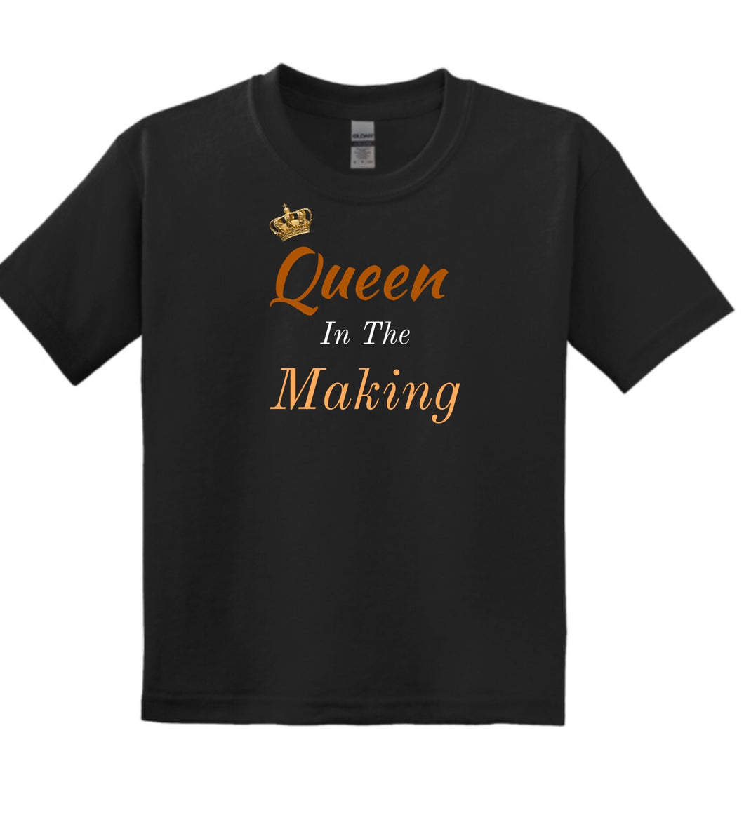 (YOUTH) unisex T-shirts- QUEEN IN THE MAKING